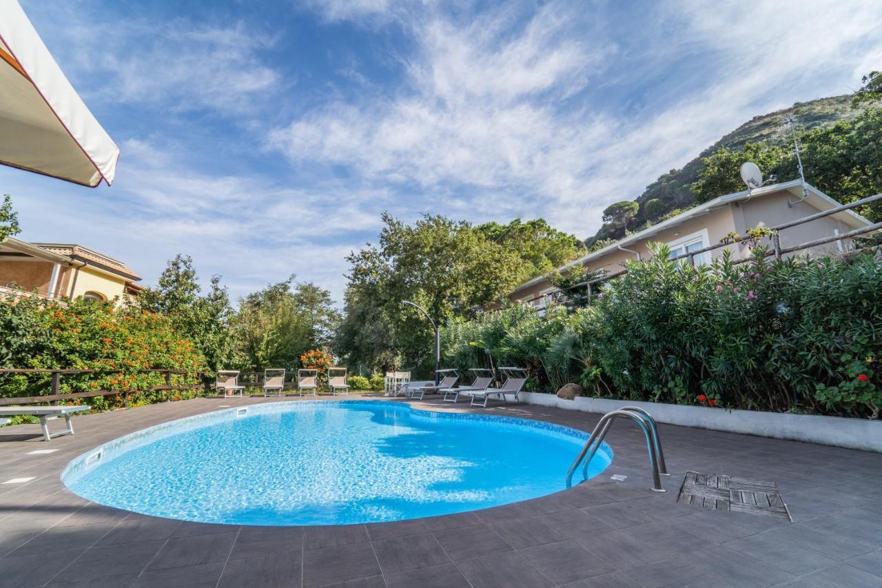 Hotel Cannamele Resort Parghelia Exteriér fotografie