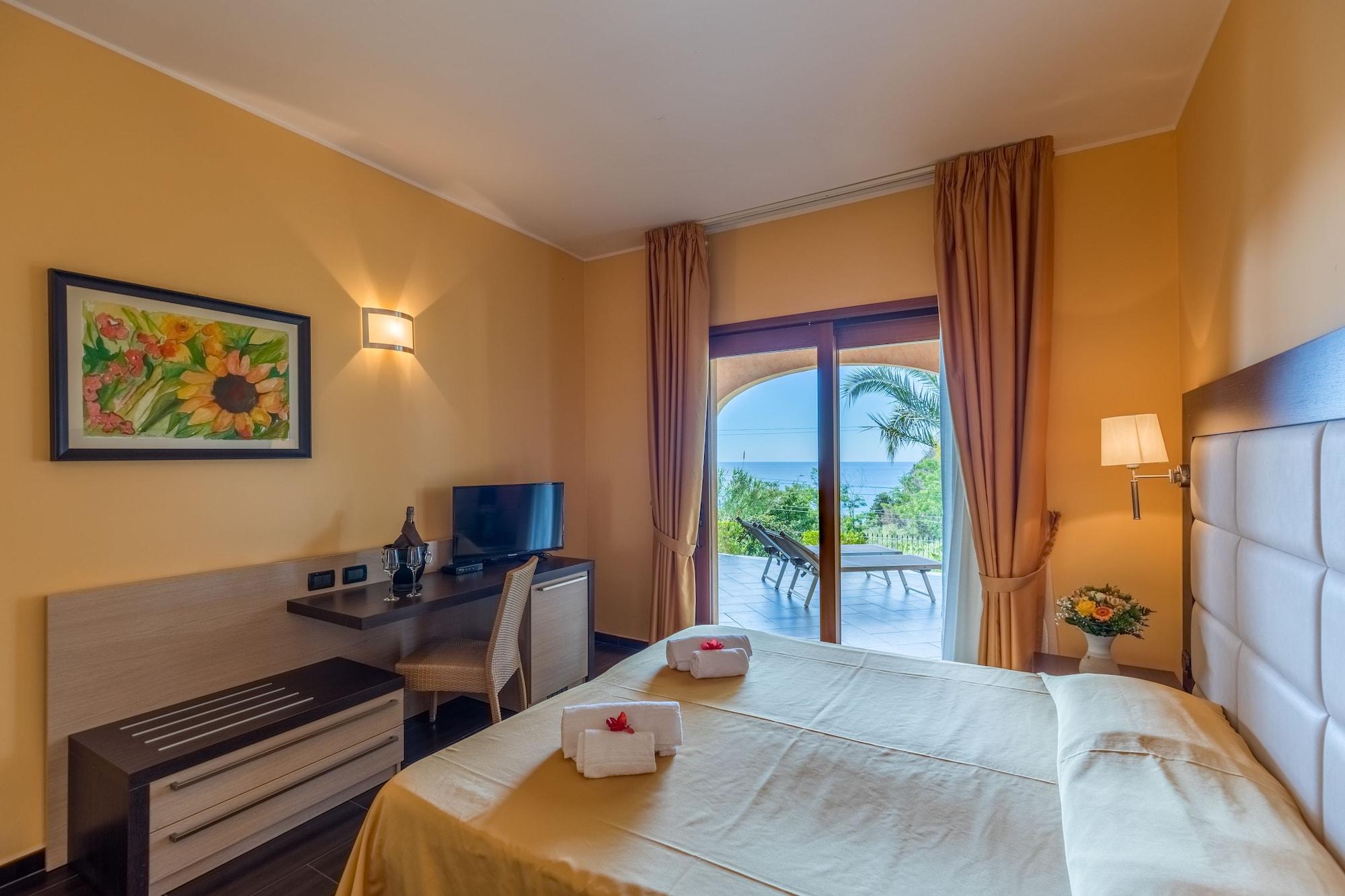 Hotel Cannamele Resort Parghelia Exteriér fotografie